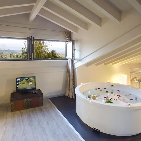 בית כפרי La De לנגראו